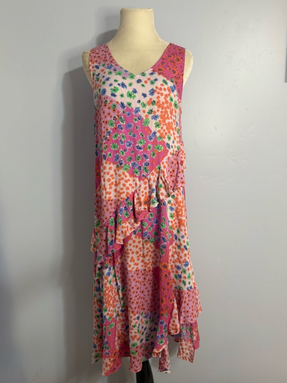Easel Pink Patchwork Floral Maxi Dress - Picture 2 of 8